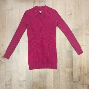 Long stretch knit sweater
